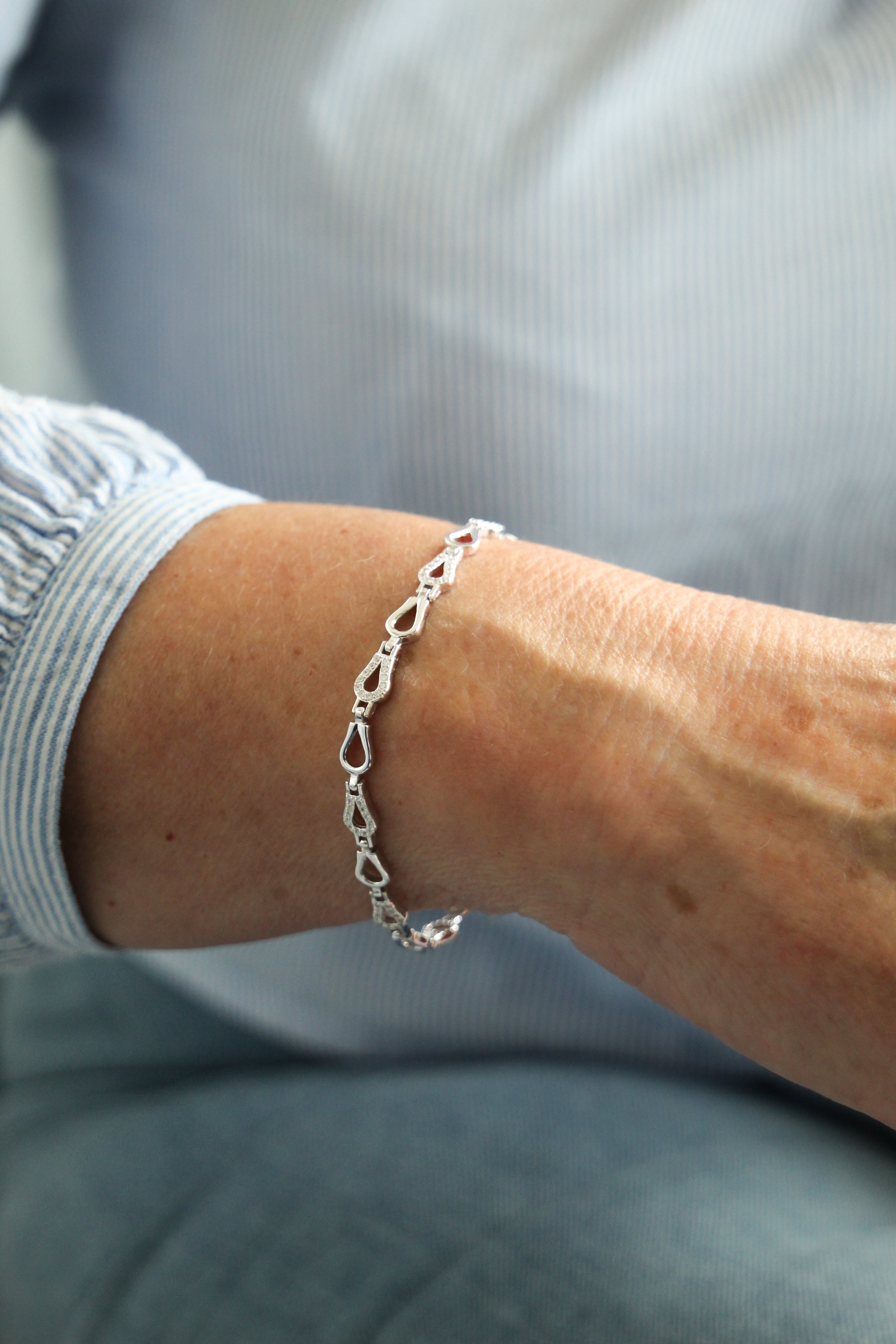 Teardrop Link Bracelet in 925 Silver