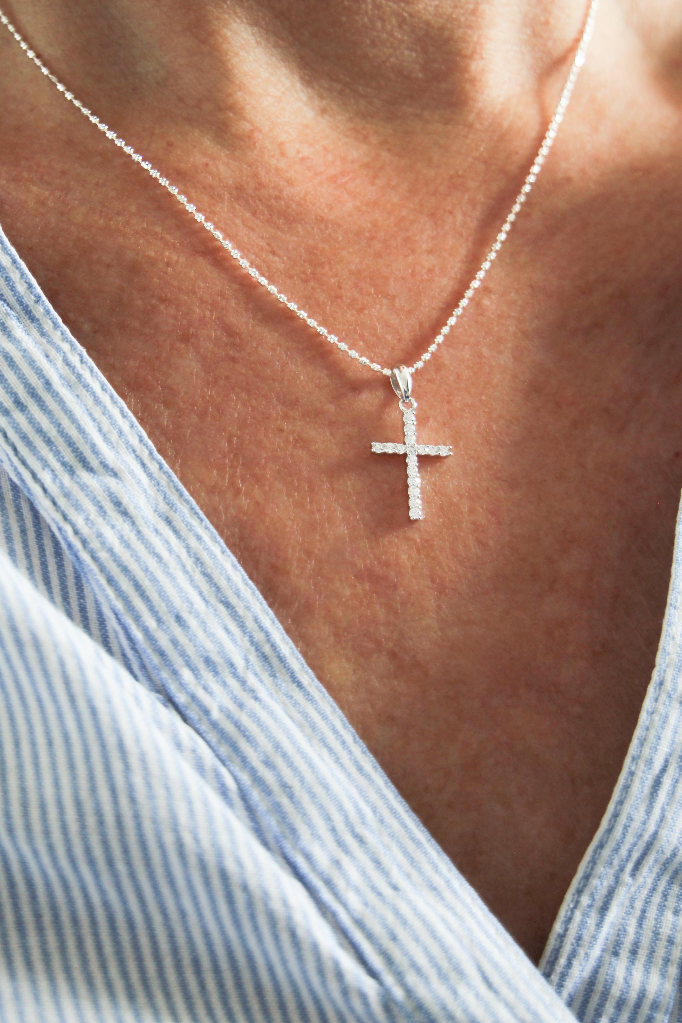 Sparkly Cross Pendant in 925 Sterling Silver